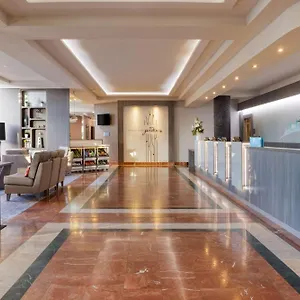 Hilton Garden Centre Otel